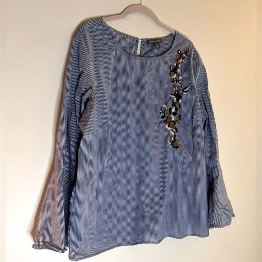 Alexander Jordan - XL - Striped Bell-Sleeved Blouse with Flower Embroidery‎
